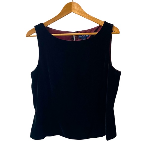 🎄Vintage Ann Taylor Velvet Top - Picture 1 of 4
